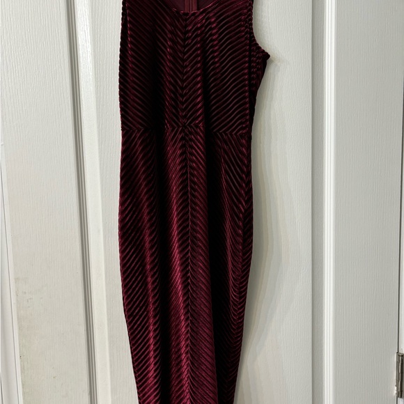 Superdown Burgundy dress women size xs - Picture 6 of 6
